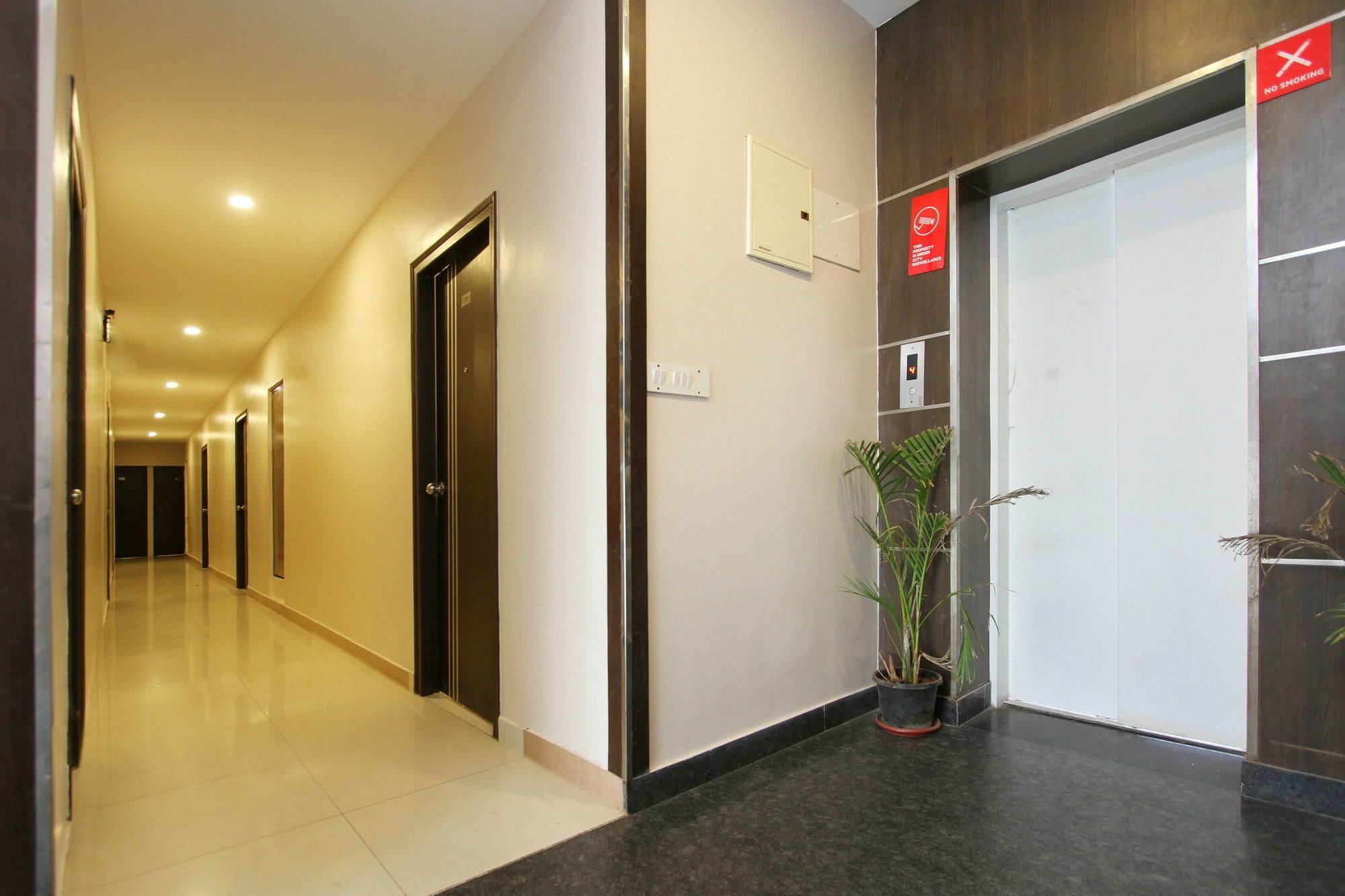 Oyo 7463 Leo Suites Μπανγκαλόρ Εξωτερικό φωτογραφία